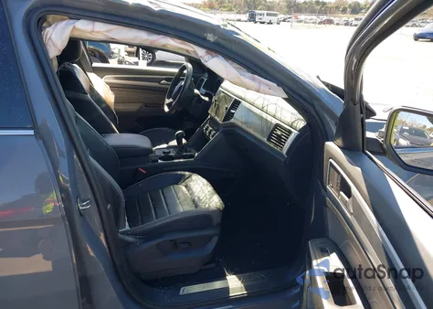 2021 Volkswagen Atlas Cross Sport 3.6L V6 Sel Premium R-Line z USA, uszkodzony, nr VIN 1V2FE2CA3MC213720